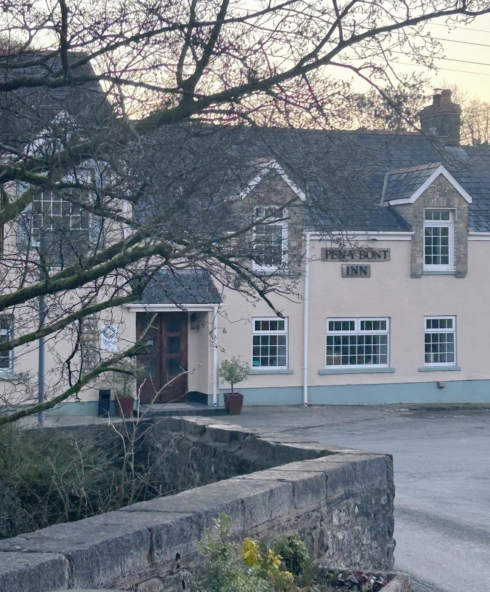 Penybont Restaurant + Inn Carmarthen Zewnętrze zdjęcie
